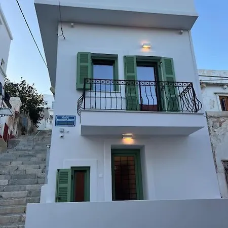 La Casa Verde Ermoupoli Exterior photo